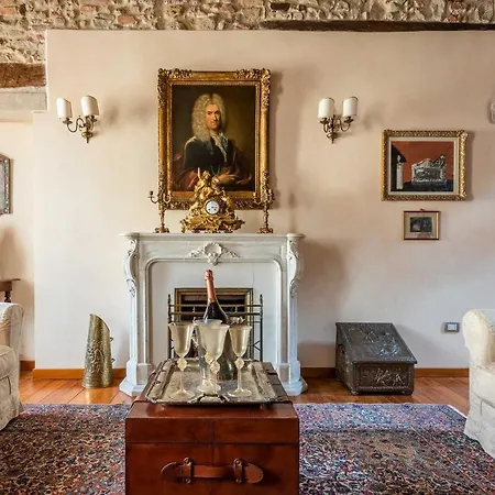 Palazzo Benassi Penthouse Apartment