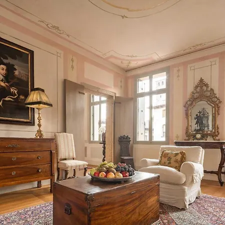 Apartment Palazzo Benassi Penthouse *