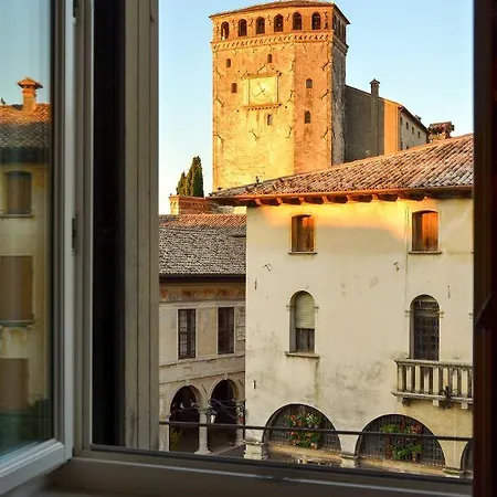 Palazzo Benassi Penthouse Apartment *
