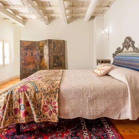Palazzo Benassi Penthouse Apartment *
